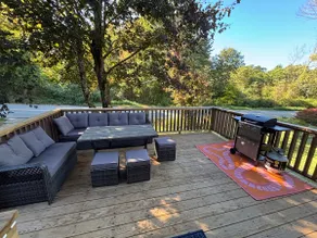 3 BR apartment in Farm House/private entry/deck - Image 3