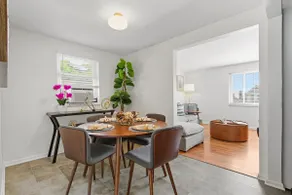 Modern Bellevue Retreat 10 Min to Downtown - Image 2