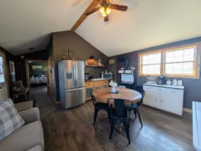 Cozy Remote 1BR Cabin w/ Stunning Views - Image 5