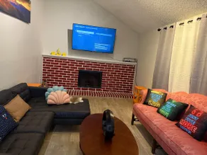3bed 2 bath Free Parking| Near NRG| Sugarland - Image 2