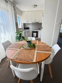 Coogee Beach Lifestyle: Prime Location + Parking - Image 3