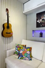 Boutique Apartment, Valet Parking, 24-hour Check-in - Image 4