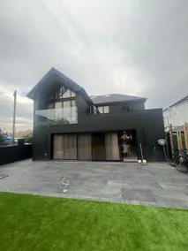 Entire Villa in New Brighton - Image 4
