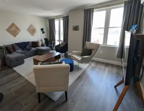 41 Premium 2 BR-sleeps 6-train to Salem in 21 min - Image 4
