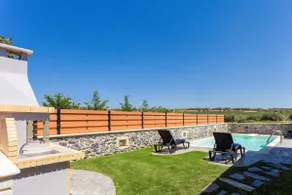 Villa Ioanna, Close to Sandy Beach & Amenities - Image 3