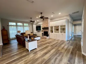 Beautiful custom pool home, pet friendly 3 acres. - Image 3