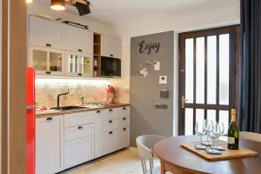 Rock Garden Apartment - Image 5
