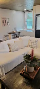 The Historic Haven- Cozy retreat near the Overlook - Image 2