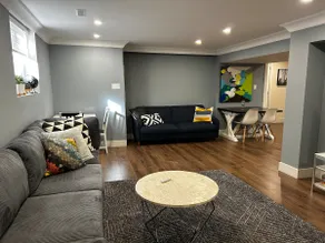 Spacious 1BR Modern Suite | Near Hamilton Airport - Image 2
