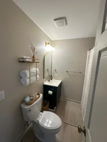 Cozy Studio Retreat W/ Pool Near Charlotte Airport - Image 5