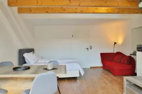 Carmichaels Cottage – Bright Apartment with Charm - Image 4