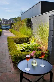 Carmichaels Cottage – Bright Apartment with Charm - Image 2