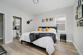 *NEW* | Spacious | Downtown | Unique | Music Theme - Image 3