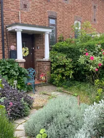 Charming Cosy Country Cottage log burner & garden - Image 2