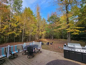 The Fox Den w/ Hot Tub, Pool & Lake - Image 5