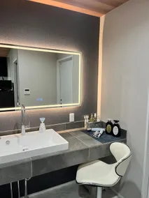 Loft House K1, conveniently located in the center of Mie Prefecture for sightseeing: Tsu City/Suzuka/Ise/Iga. Free parking for 5 cars. - Image 4
