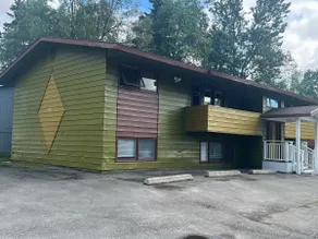 Nice, Clean, Comfortable 2 Bedroom Apartment - Image 2