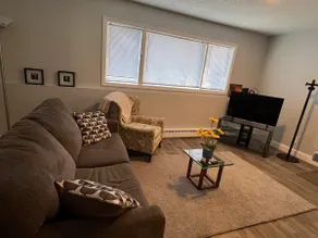 Nice, Clean, Comfortable 2 Bedroom Apartment - Image 5