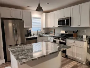 Peaceful, private, upscale apartment near U of R - Image 4