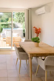 Cozy 2-bedroom/terrace/pool/nature setting horses Nîmes - Image 5