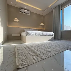 Boulevard View Luxury Apartment - Image 3