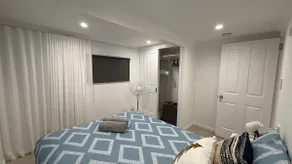 1BR unit w/ lounge & kitchenette, private entry - Image 5