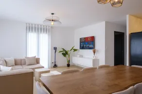 New 2025 Villa - Quiet & Comfortable, 8 people, JURA - Image 2