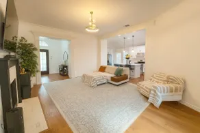 Remodeled 3BR Duplex| 15 Mins from AT&T Stadium - Image 5