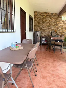 Vacation home with pool in Rosedal - Image 5