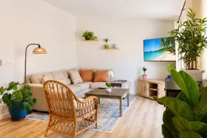 Relaxed Beach Getaway w/Yard, Near Harbor & Pier - Image 5