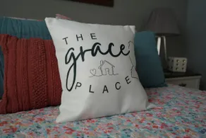 The Grace Place - RARE Find - Entire House - Image 3