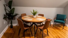 Beautiful Small Deluxe Apartment Near to Airport - Image 5