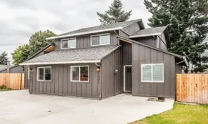 Stylish Modern Stay w/ Fenced Yard & Easy Parking - Image 2