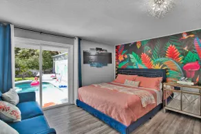 Spacious Retreat w/ Heated Pool & Spa! Two homes - Image 3