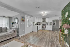Spacious Retreat w/ Heated Pool & Spa! Two homes - Image 5