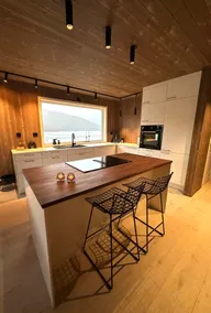 Fjord View Cabin, Aurora, 30 min Airport - Image 3