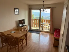 2-bedroom apartment, 4 people, pool, gym - Image 3