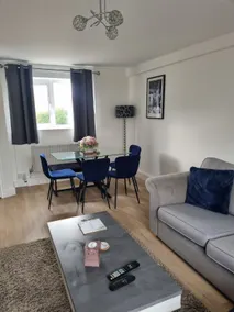 Spacious 3BR Home with Large Garden - Ashford, Kent - Image 2