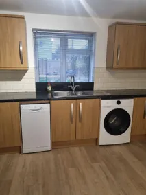Spacious 3BR Home with Large Garden - Ashford, Kent - Image 5