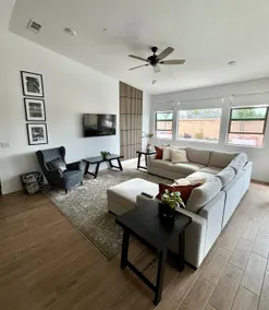 2Br Pet Friendly Home • The Harvard House - A - Image 5
