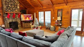 Cozy Walnut Mountain Cabin with Hot Tub & Views - Image 2