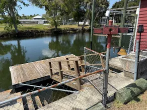 Home in Crystal River FL Water Front Floating Dock - Image 4