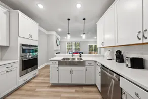 Chapel Hill Woodland Retreat - Image 5