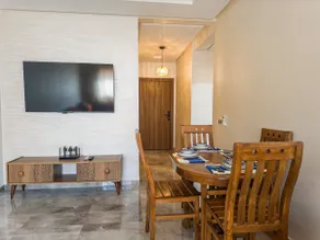 Modern & cozy 2 bedroom apartment - Image 2