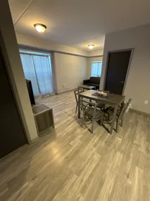 Modern Comfort in Downtown Waterloo - Image 2
