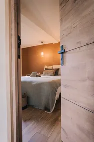 July's house - Image 5