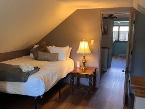 The Cottage - Image 3
