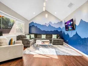 Hot Tub Family Game Room LUX Living Space - Image 3