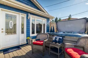 Cozy Beach Cottage/Chalet on the Ocean - Image 2