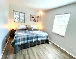 Arcade Getaway • Fenced Yard • Pets/Kids Welcome - Image 3